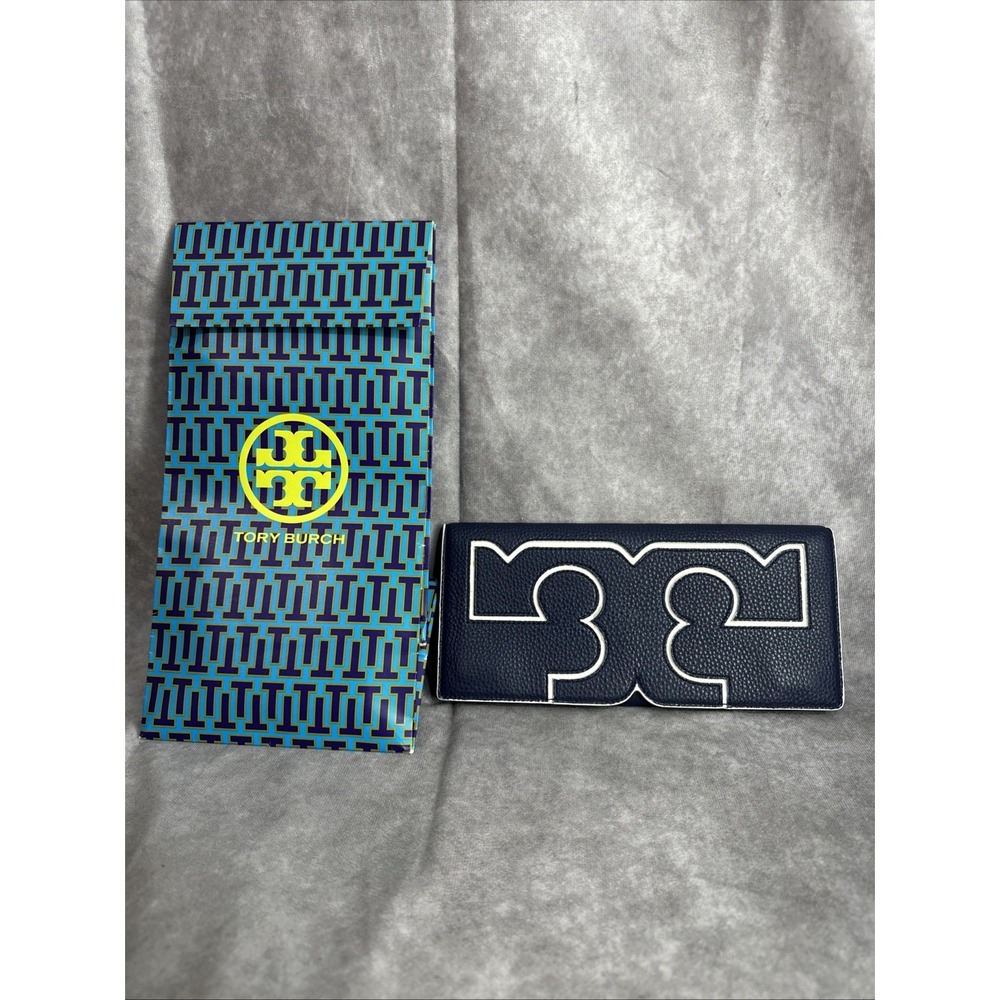 Beautiful Authentic Tory Burch Navy Blue and White Leather Serif Clutch